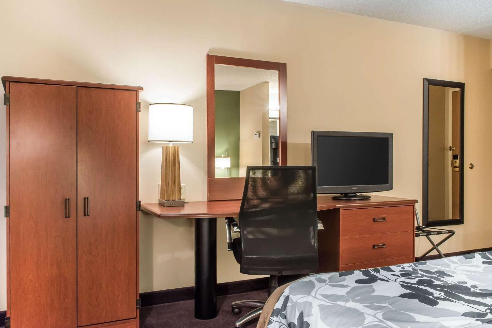 Sleep Inn & Suites Of Lancaster County Mountville Exterior foto